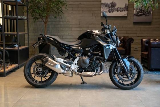 BMW F 900 R SPORT BMW F 900 R SPORT